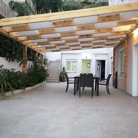 Apartmani Maki Омиш Экстерьер фото