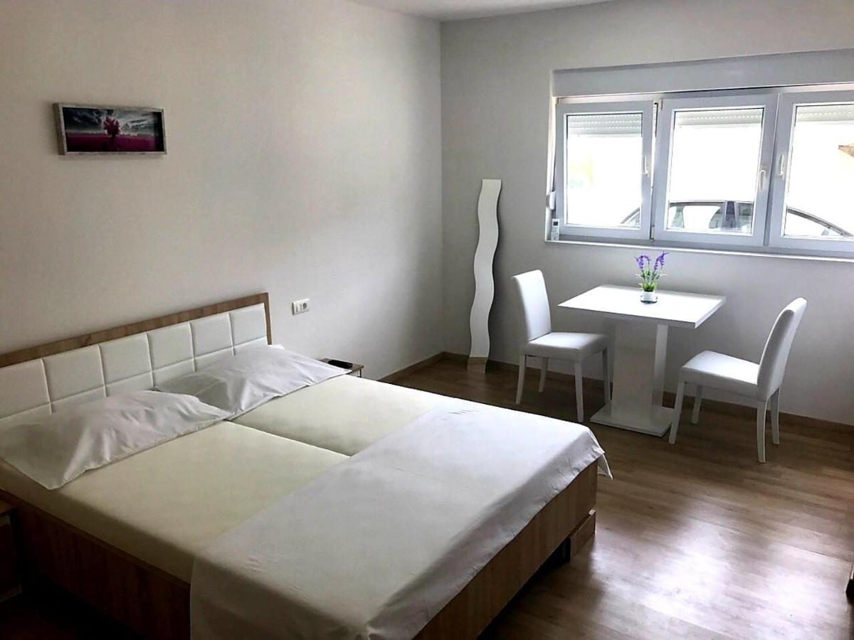 Apartmani Maki Омиш Экстерьер фото