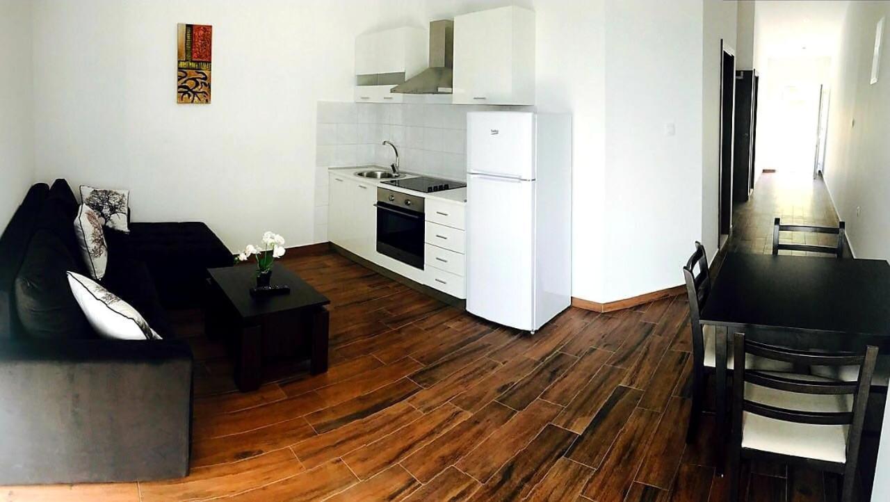 Apartmani Maki Омиш Экстерьер фото