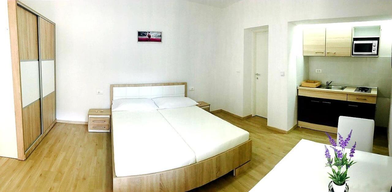 Apartmani Maki Омиш Экстерьер фото